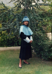 Estrenando traje académico, 1987.